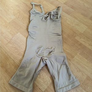 Skims bodysuit S/M